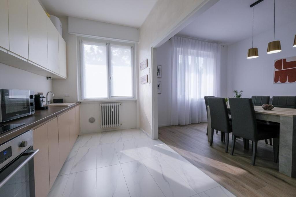 Sbs Room Rental แบร์กาโม ภายนอก รูปภาพ